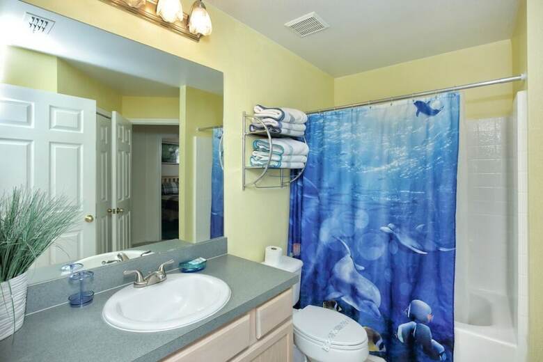 Pretty & Peaceful Golf Resort Gated Home W/ Pool