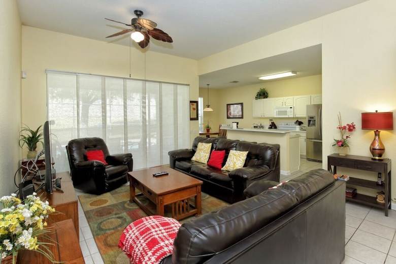 Deluxe Spacious Resort Home Close To Disney