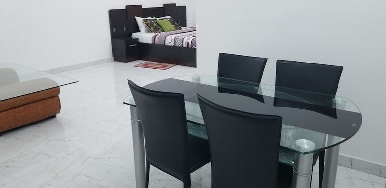 Hotel Ragaray Executive Suites