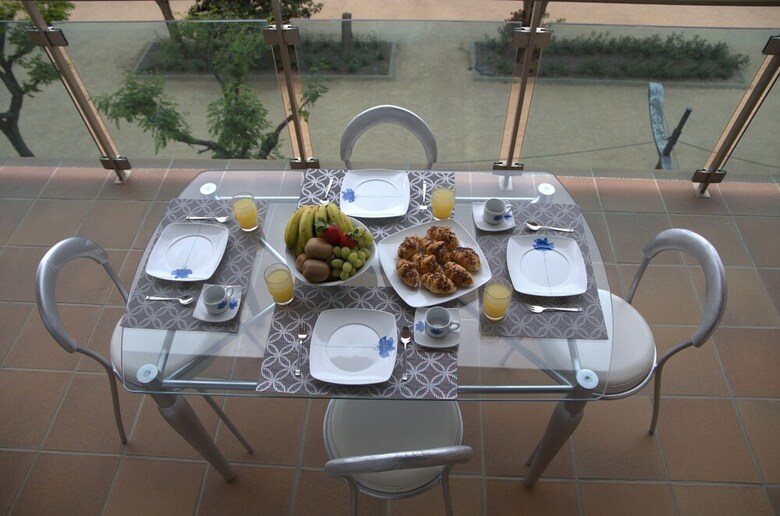 Apartamentos Queen Elisenda