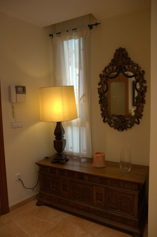 Apartamentos Queen Elisenda