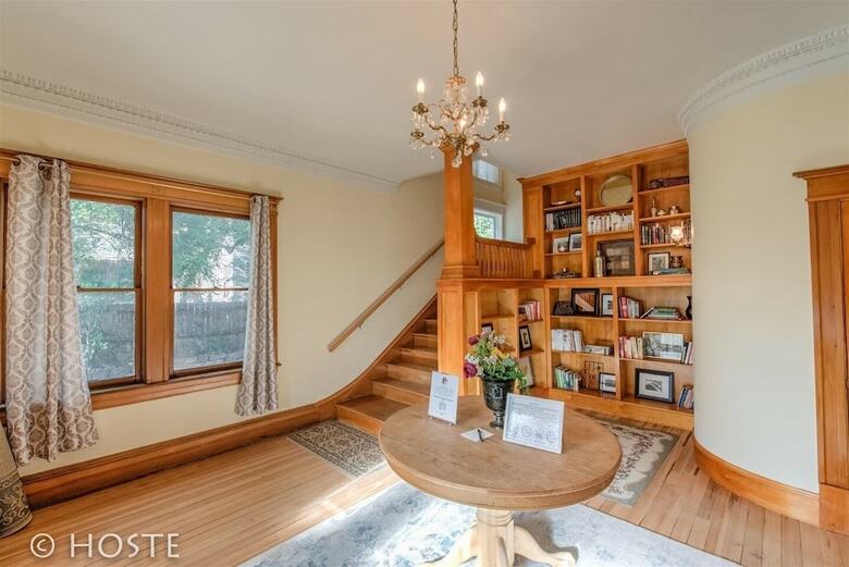 4brvictorian Mansionjust North Of Downtown