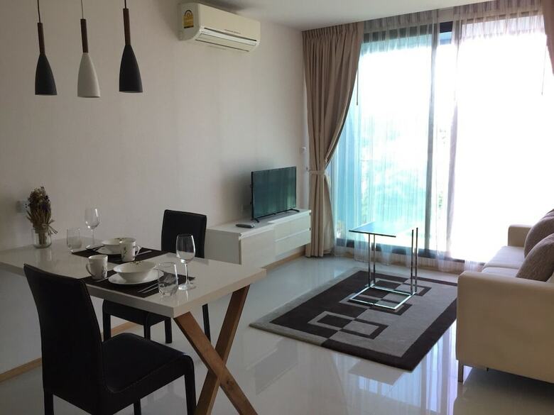 Acqua Condo Jomtien Beach Tlh