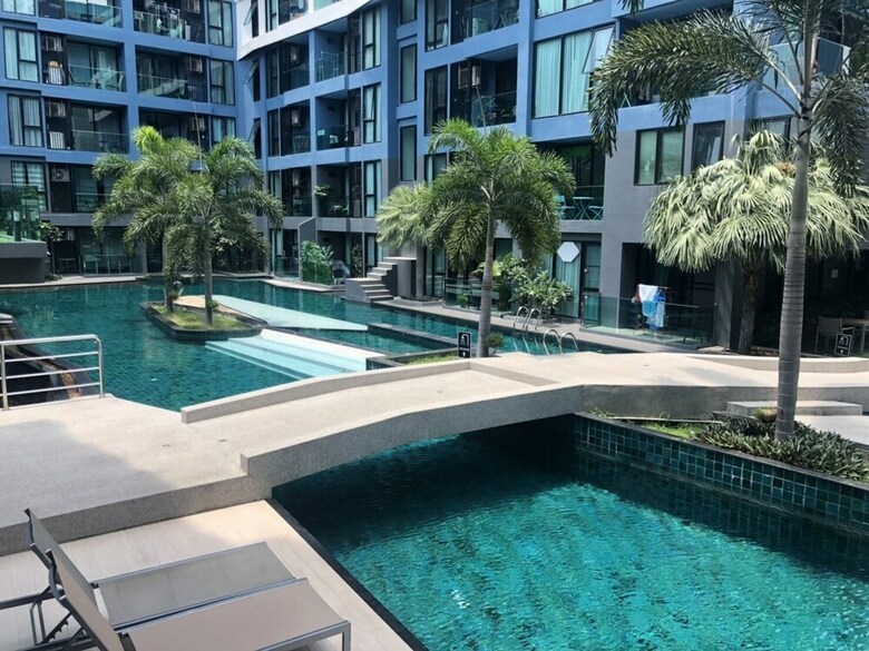Acqua Condo Jomtien Beach Tlh