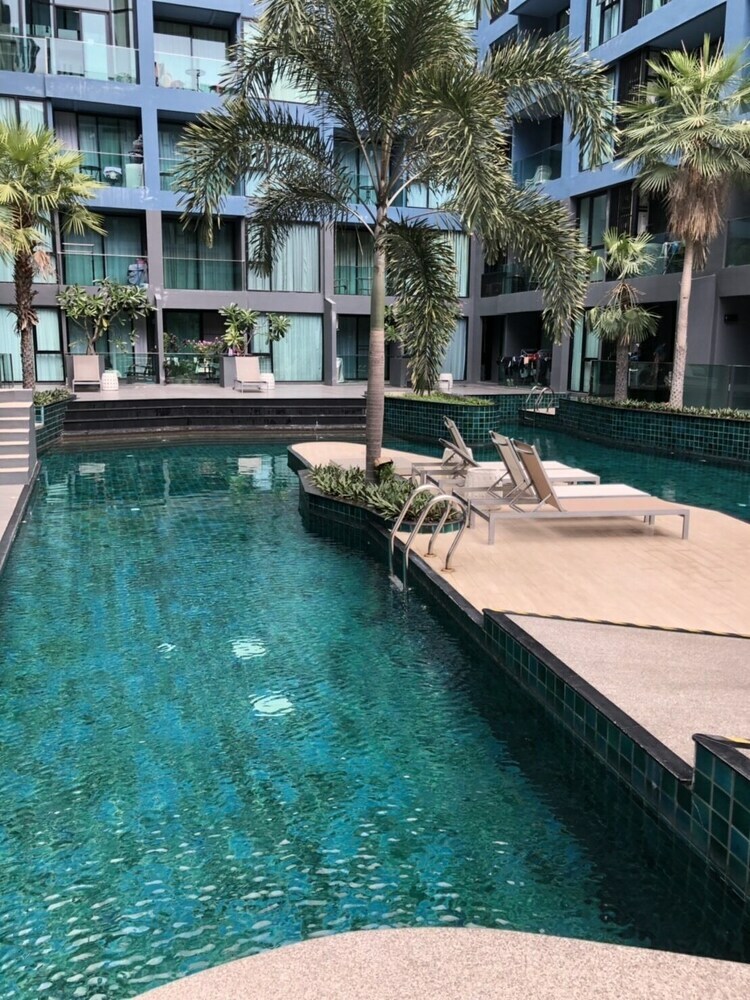 Acqua Condo Jomtien Beach Tlh