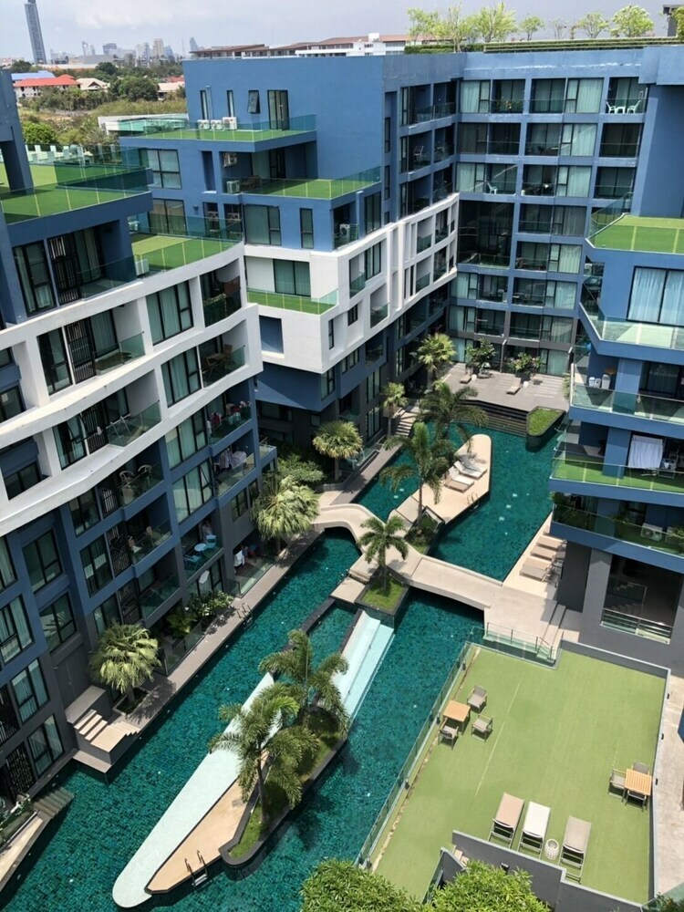Acqua Condo Jomtien Beach Tlh