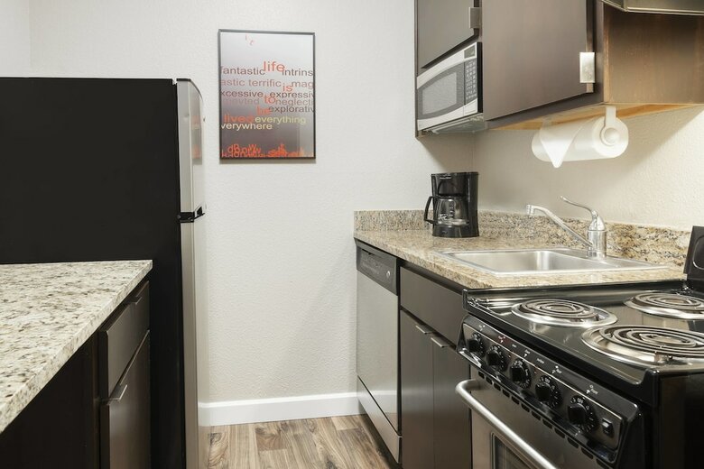 Hotel Towneplace Suites By Marriott Savannah Midtown