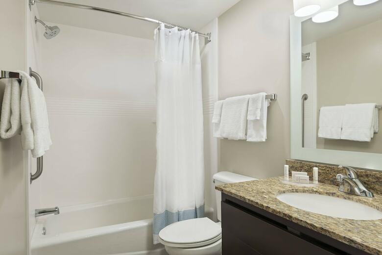 Hotel Towneplace Suites By Marriott Savannah Midtown