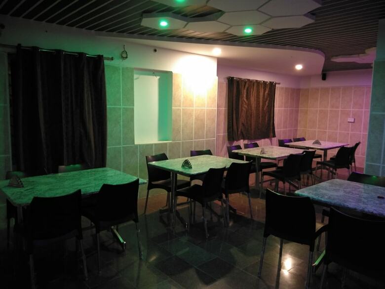 Sri Chendhoors Hotel Sp Residency