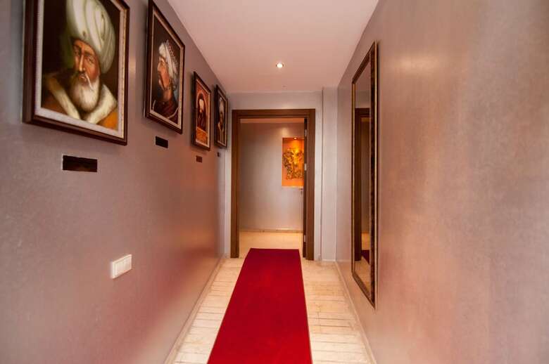 Seraglio Hotel & Suites