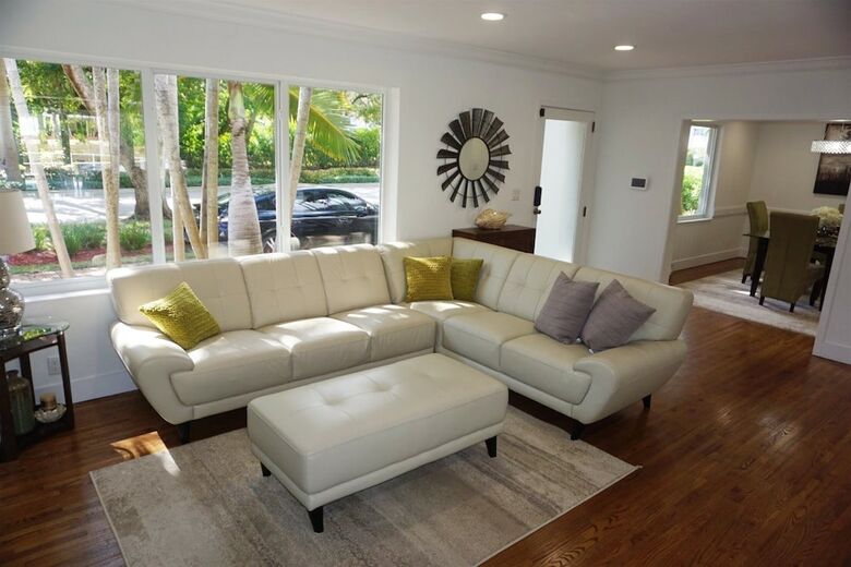 Luxe Miami Shores Home With Pool & Bbq