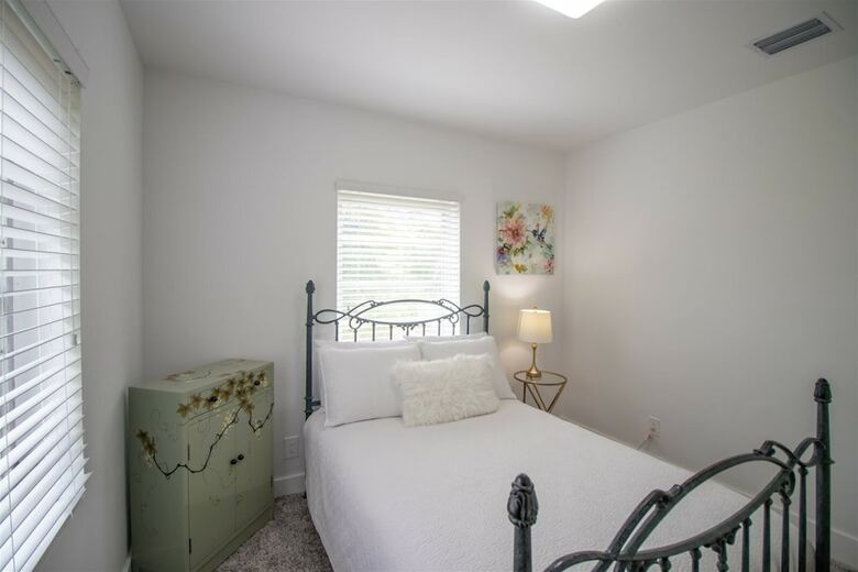 Like New Miami Springs Family Home