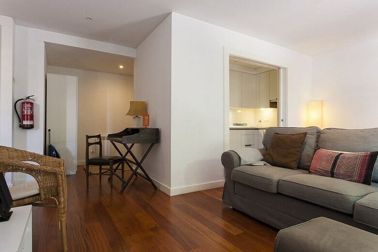Bel�m Burgundy Apartment Rentexperience