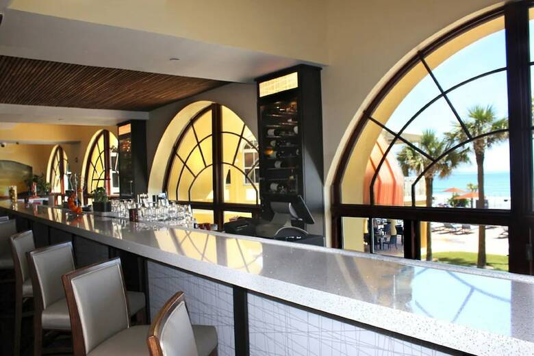Hotel Plaza Resort & Spa
