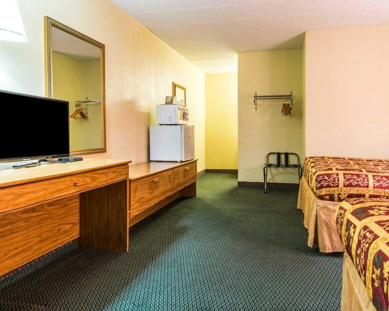 Hotel Rodeway Inn