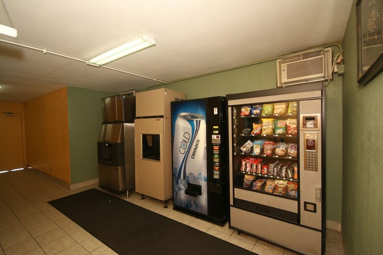 Royal Inn Charlotte Airport Hotel