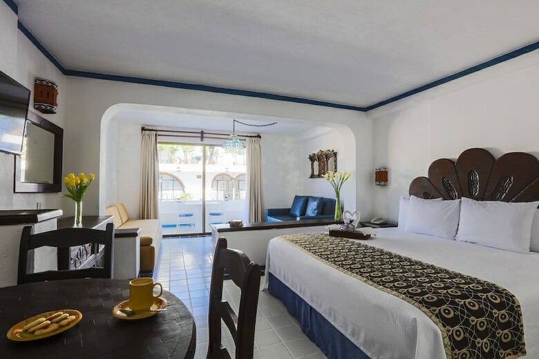 Hotel Los Arcos Suites