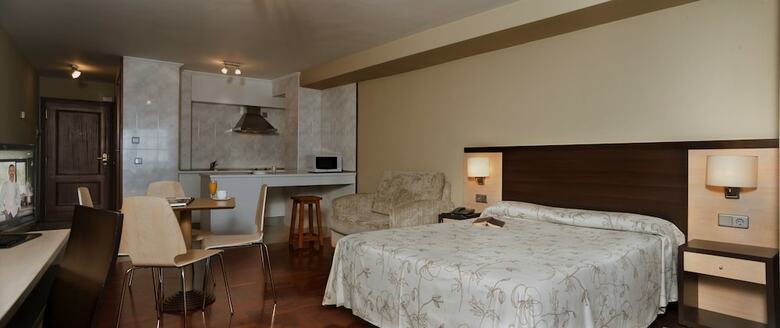 Aparthotel Apartamentos Attica21 Portazgo