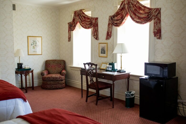 Hotel General Morgan Inn
