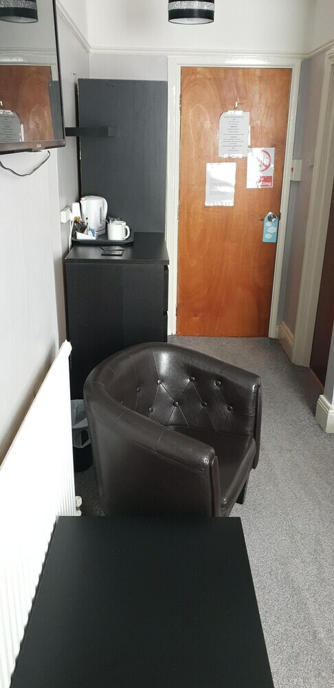 Hotel Roslyn Guest House
