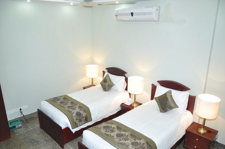 Hotel Forest Green