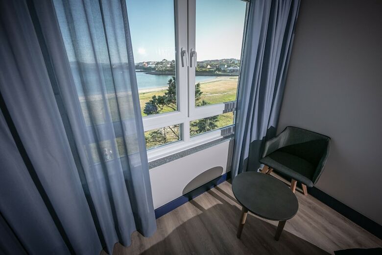 Hotel Playa De Camari�as