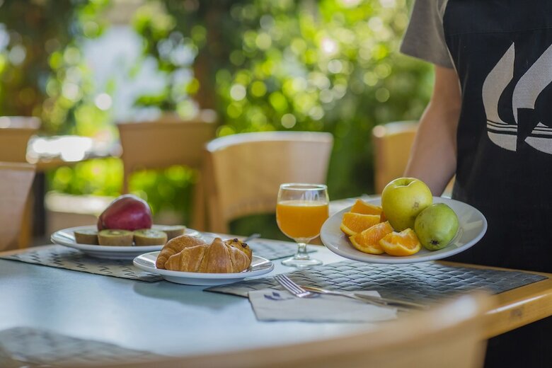 Golden Coast Hotel & Bungalows - All-inclusive