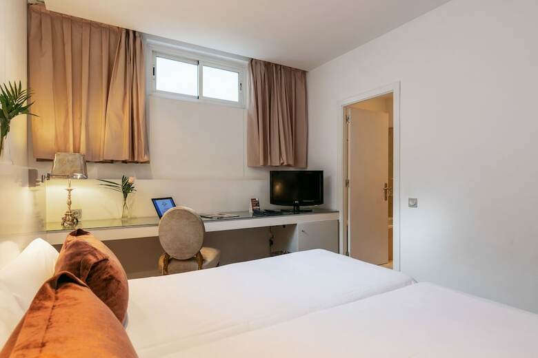Hotel Globales Acis Y Galatea
