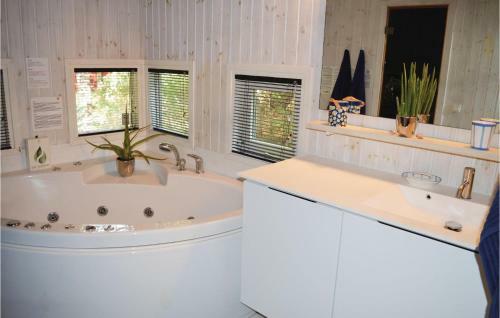 Holiday Home Stenkrogen