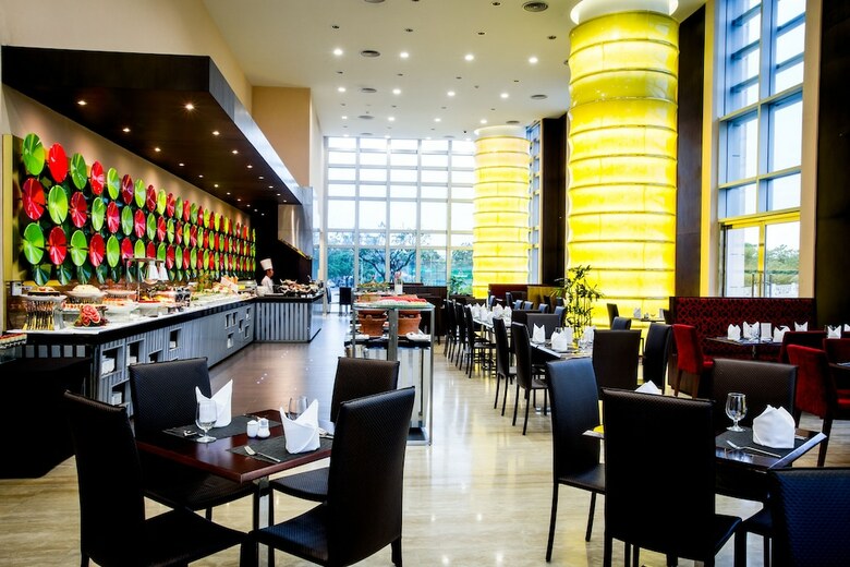 Hotel Grand Mercure Danang