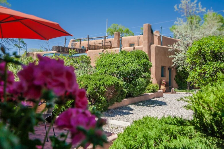 Pueblo Bonito Bed And Breakfast Inn