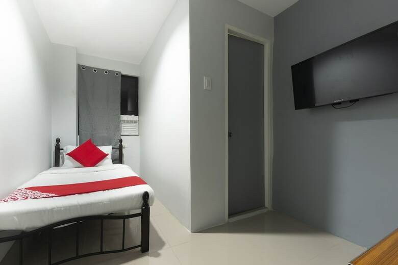 Oyo 476 Hedda Hotel