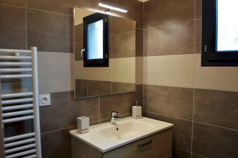 Villa Piscine Priv�e Jardin Ghisonaccia