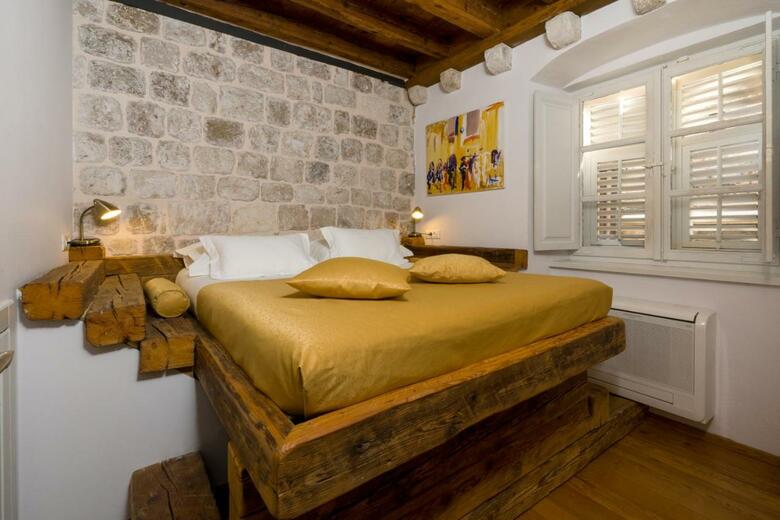 Nije Pre?a Apartments