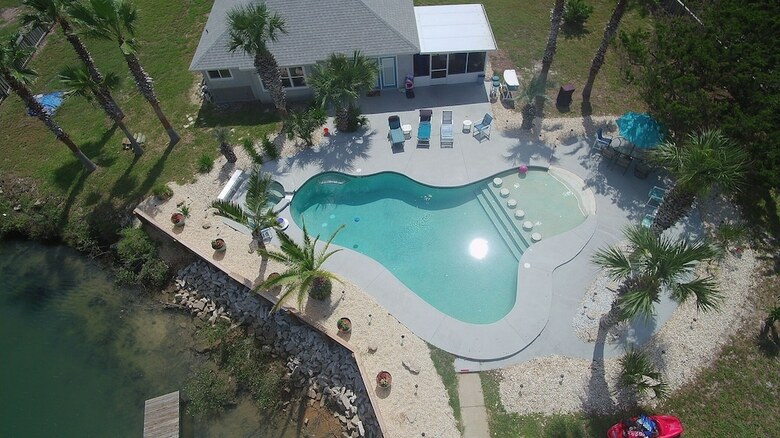 Pet Friendly, 3 Br, 2 Ba, Private Pool - Sunset Harbor