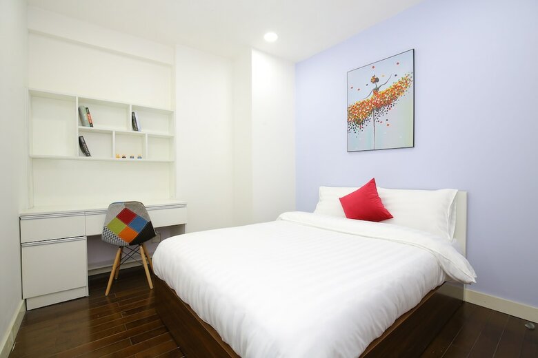 Sophie Lancaster Hanoi Apartment