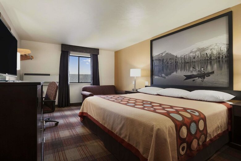 Hotel Super 8 By Wyndham Idaho Falls