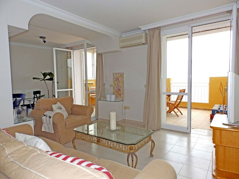 Apartamentos Atico Medano 3