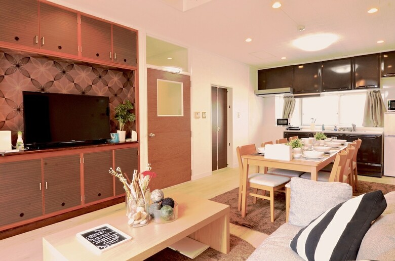Villa Purple House