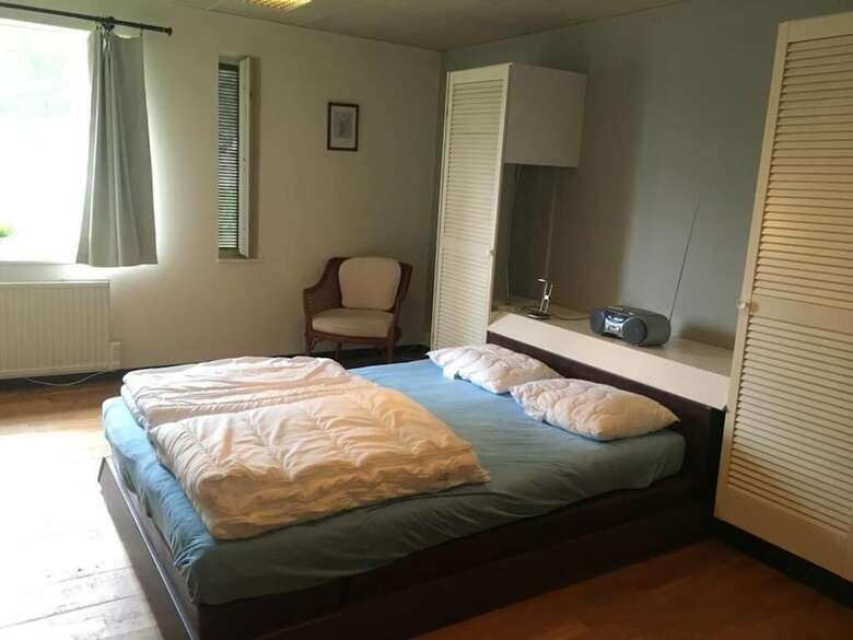 Green Door Hotel