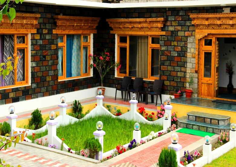 Tih Hotel Jeevanam Villa