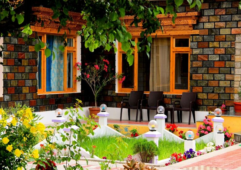 Tih Hotel Jeevanam Villa
