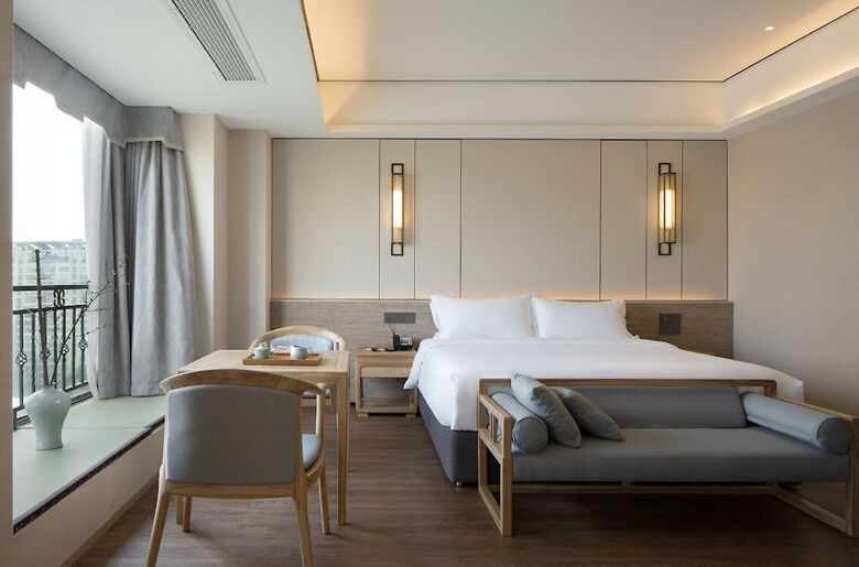 Hotel The Hidden House Chengdu Taiguli Branch
