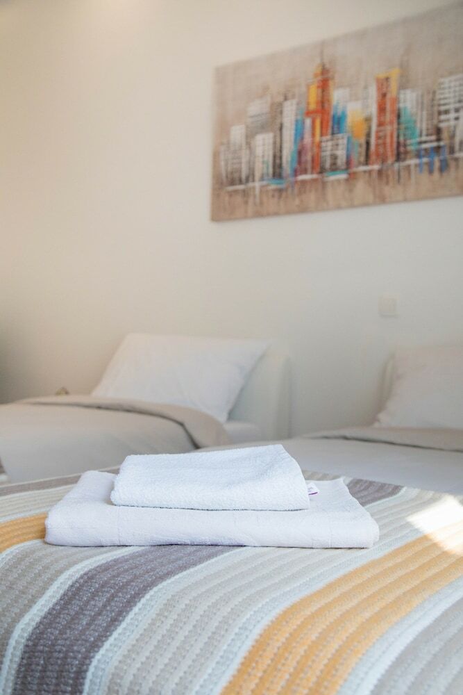 Bright And Spacious Apartment In The City Center!