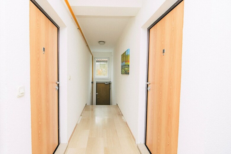 Modern Apartment With Huge Garden & Free Parking