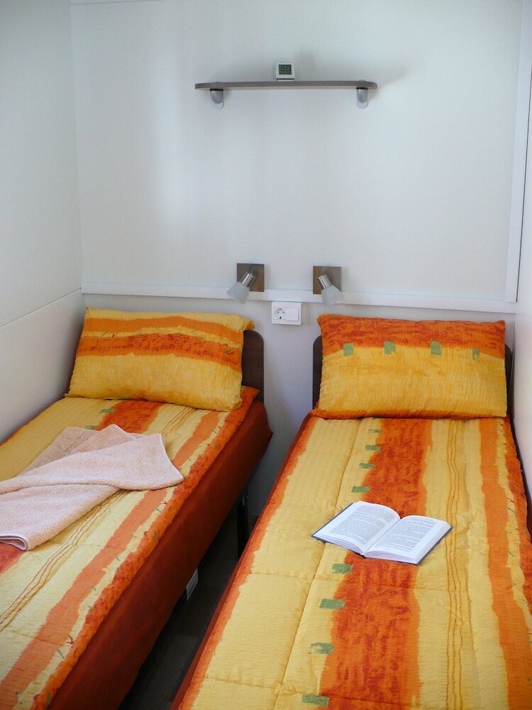 Victoria Mobilehome Riva Nuova Village