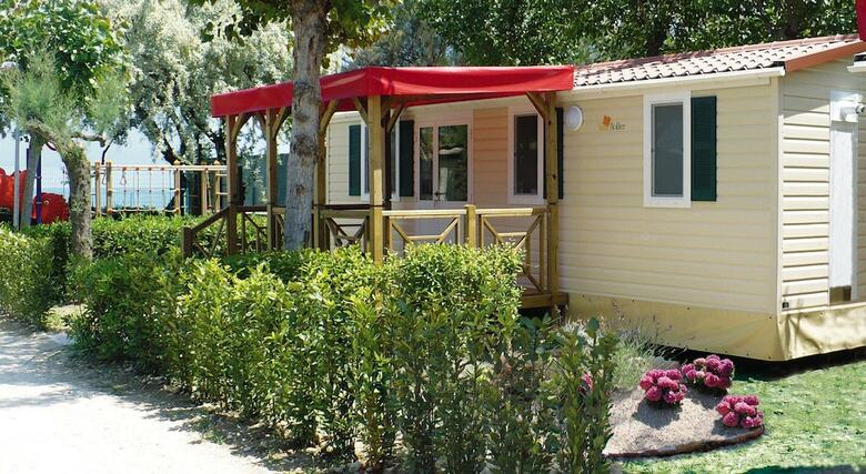 Victoria Mobilehome Village Tam Tam
