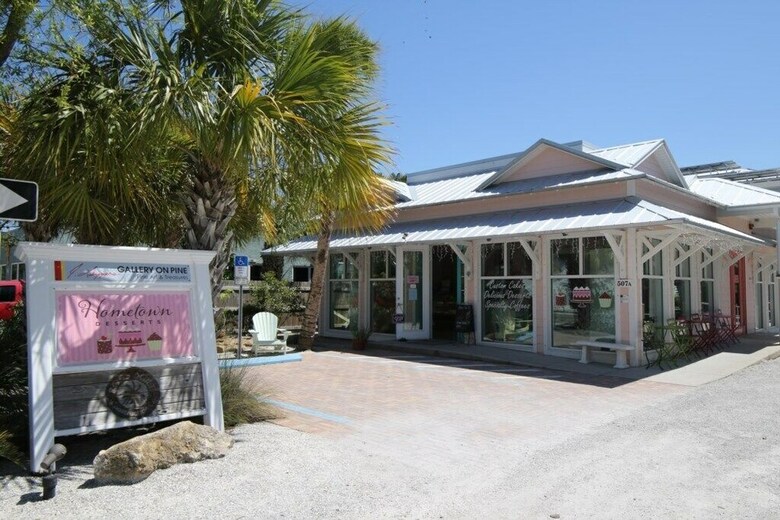 Bridge Port Beach Resort