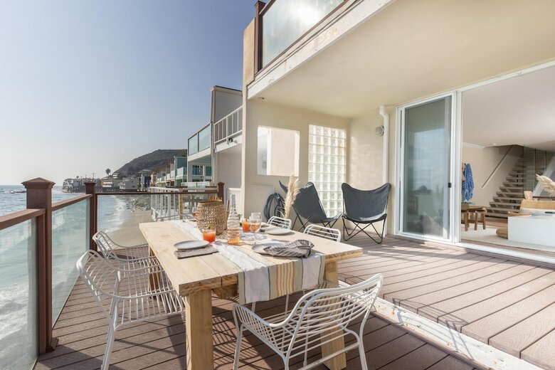 Rockpoint By Avantstay | Beachfront Home W/ Ocean Views & Private Beach Access