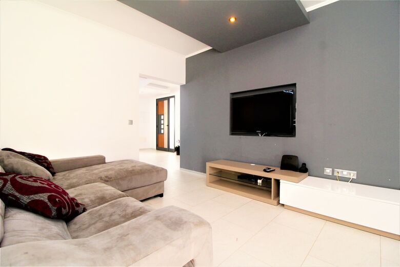 Plaza Villa With Private Pool